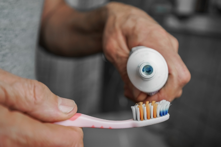 What toothbrush should I use?